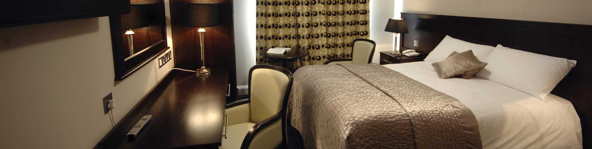 Killarney Court Hotel - Superior Bedroom